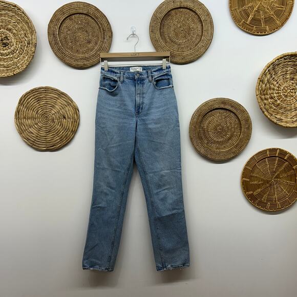 Abercrombie & Fitch Denim - Abercrombie Curve Love 90s Straight Ultra High Rise Jeans 27/4 Slit High Waist